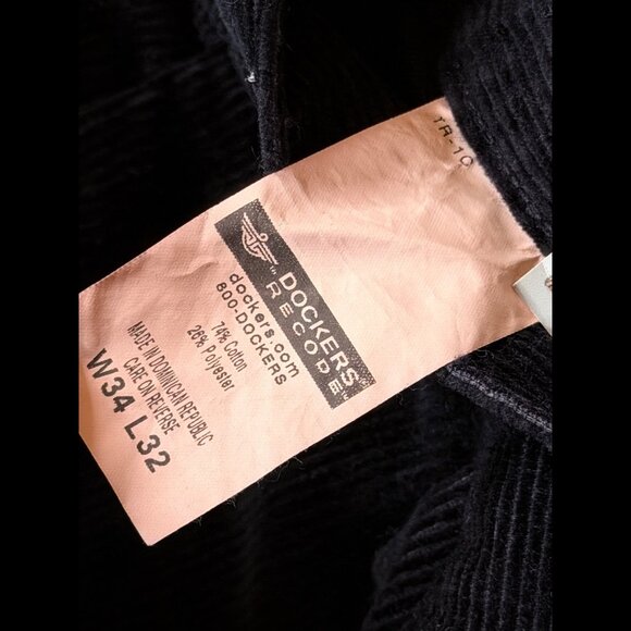 New Dockers Pants 34 x 32 Mens Black Corduroy Cuffed Classic Fit Recode Crushed - Picture 10 of 10